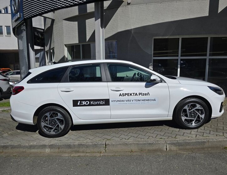 Hyundai i30 Kombi 998,0 73 kw