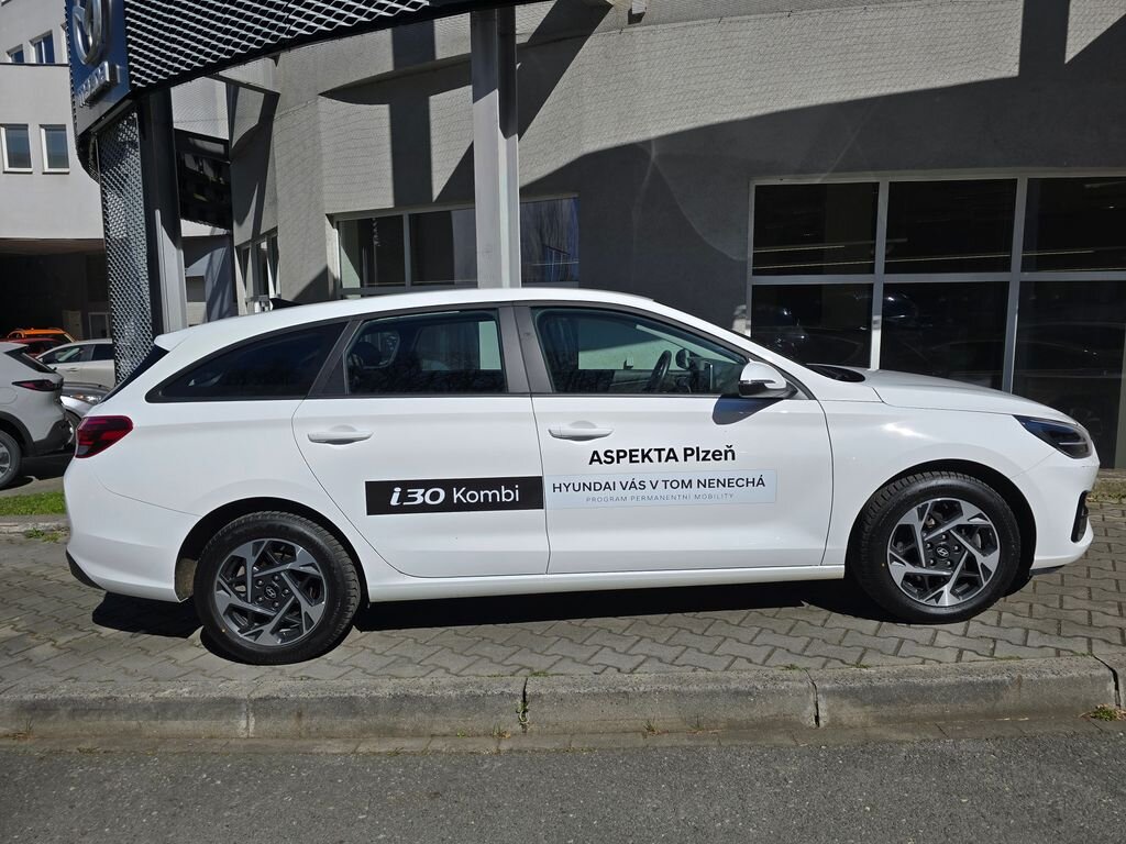 Hyundai i30 Kombi 998,0 73 kw