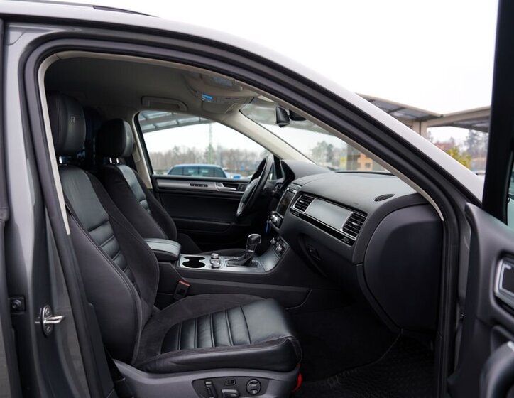 Volkswagen Touareg 25