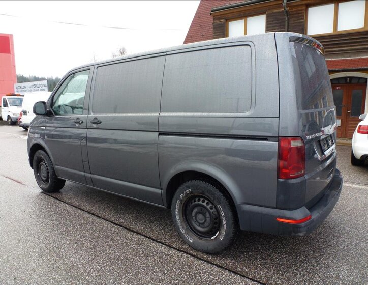 Volkswagen Transporter 13