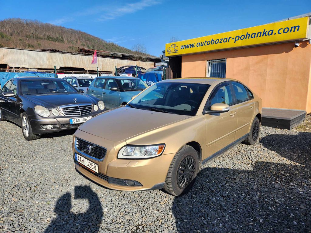 Volvo S40