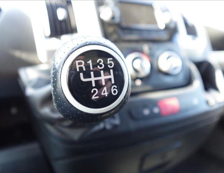 Peugeot Boxer Valník 2,2 l 121 kw