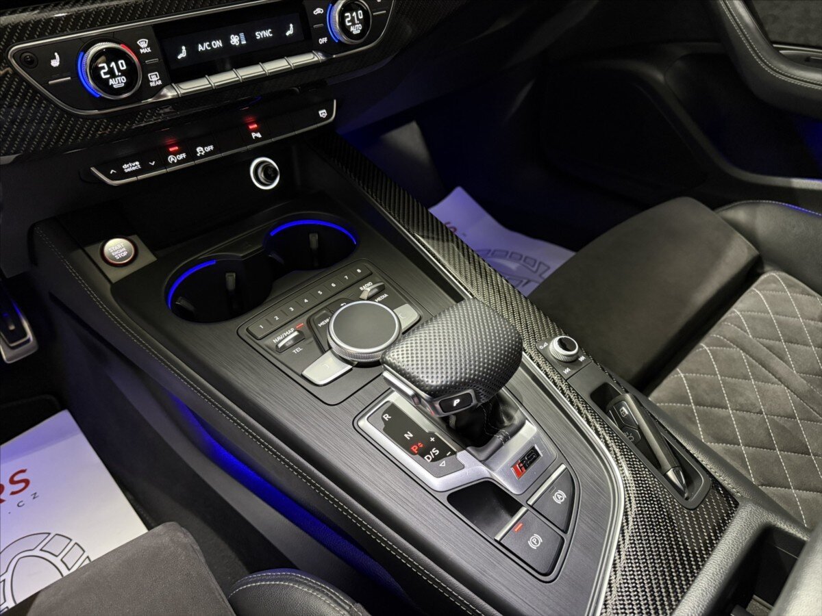 Audi RS 4 Kombi 2,9 l 331 kw