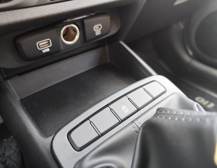 Hyundai i10 Hatchback 998,0 49 kw