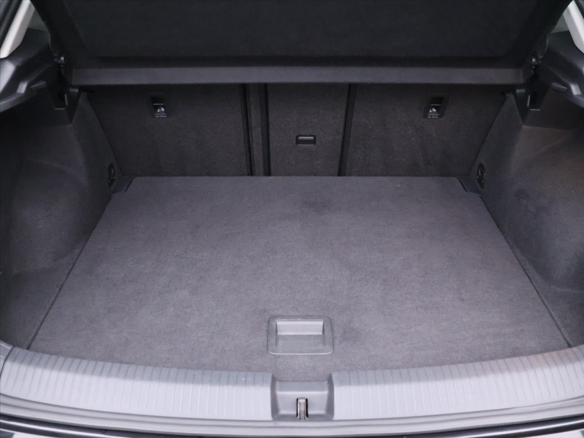 Volkswagen T-Roc SUV 999,0 85 kw