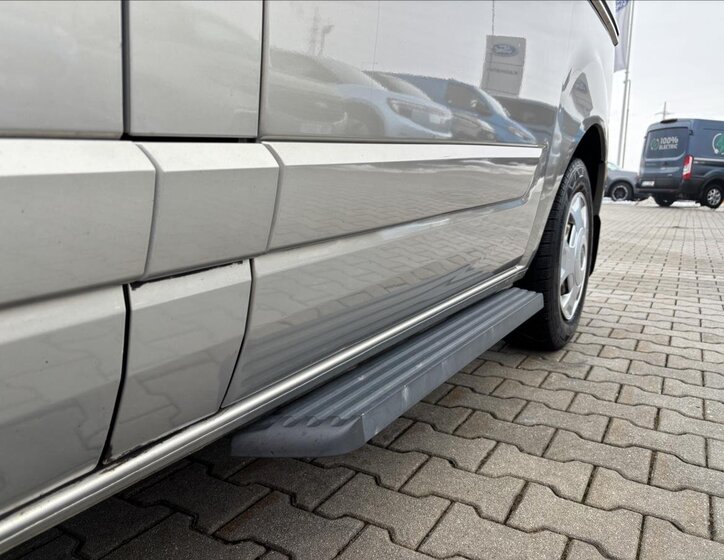 Ford Tourneo Custom 10