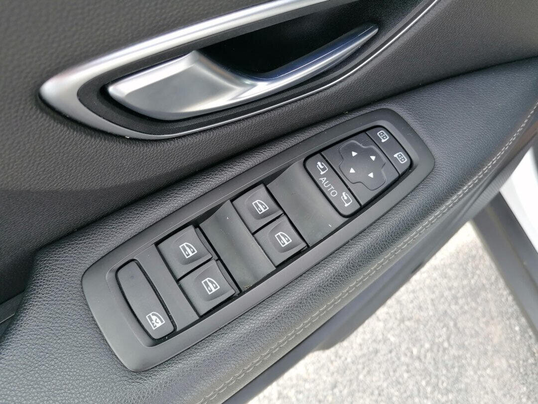 Renault Scénic Ostatní 1,8 l 88 kw