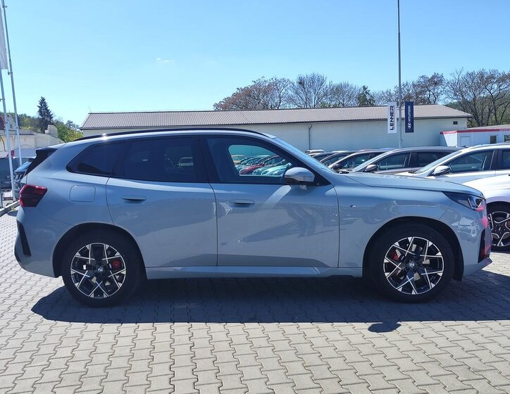 BMW X3 SUV / Terénní 2,0 l 145 kw