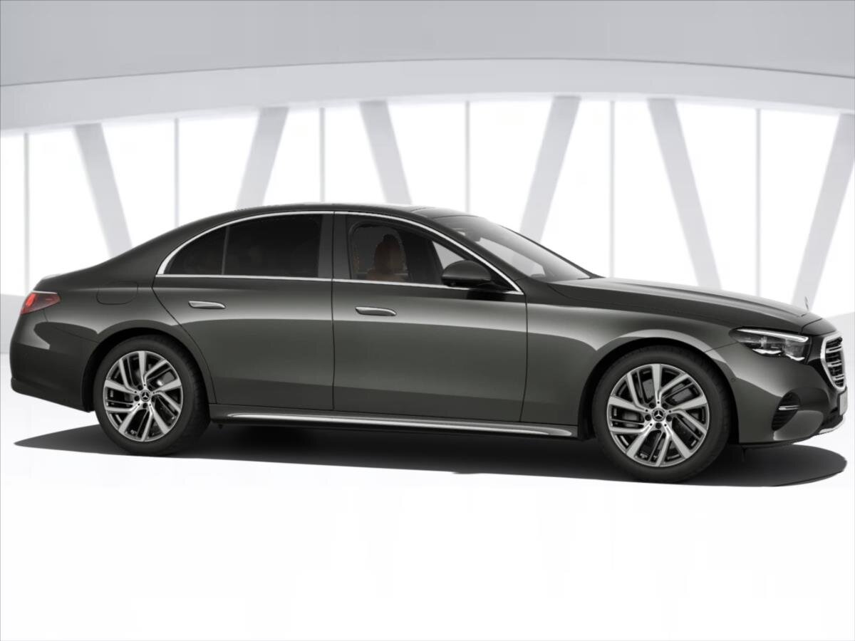 Mercedes-Benz Třídy E Sedan / Limuzína 3,0 l 270 kw