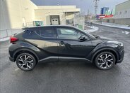 Toyota C-HR 2