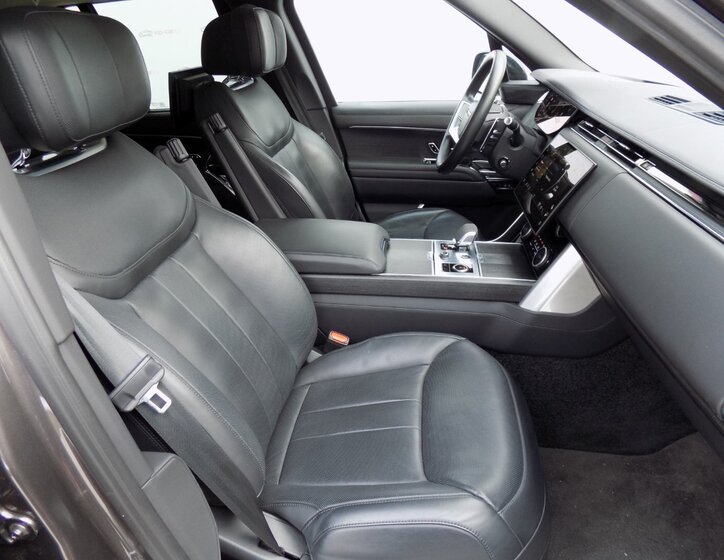 Land Rover Range Rover SUV 4,4 l 390 kw