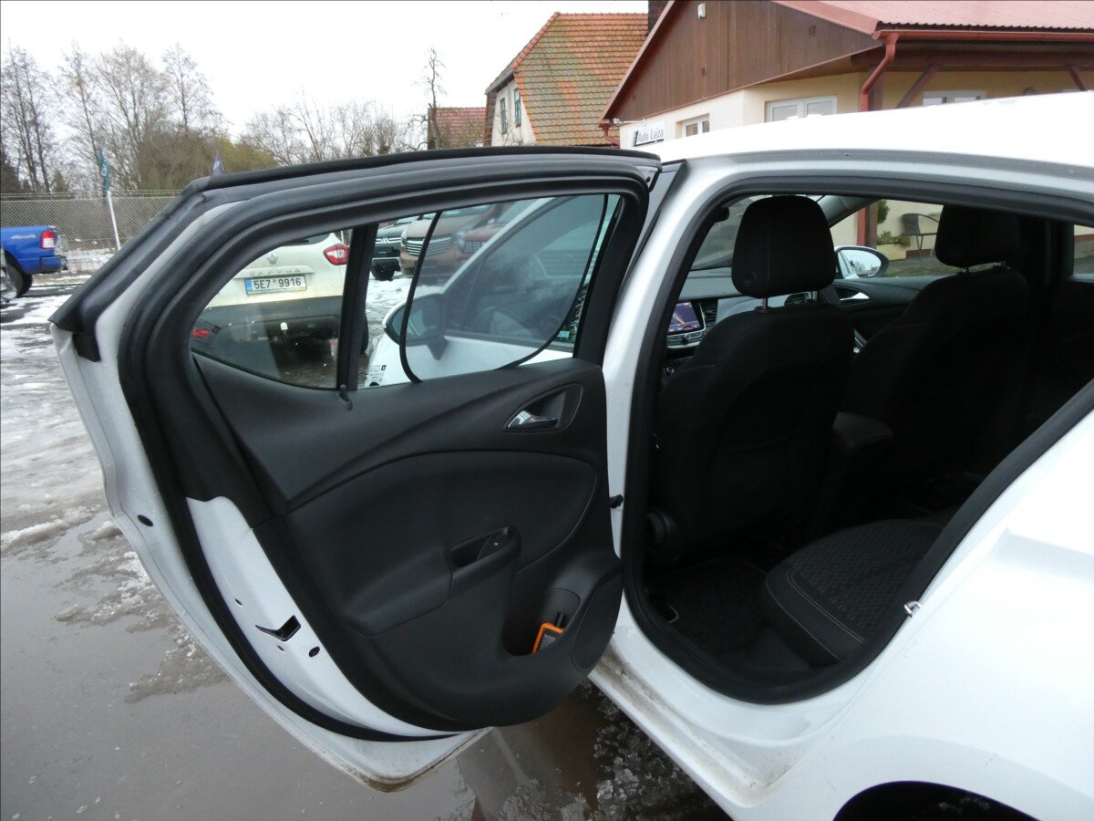 Opel Astra Hatchback 1,6 l 81 kw