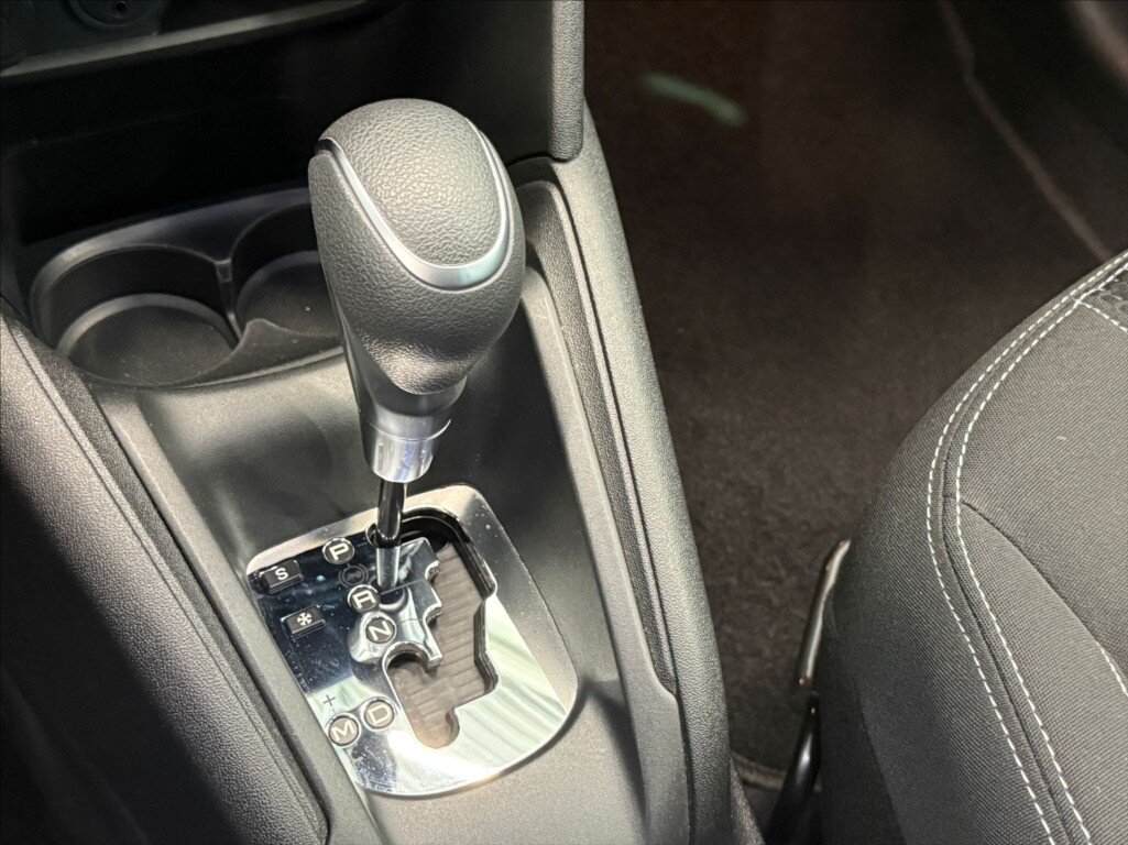 Peugeot 208 Hatchback 1,2 l 81 kw