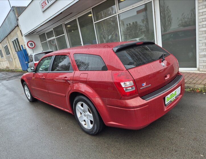 Dodge Magnum Kombi 2,7 l 142 kw