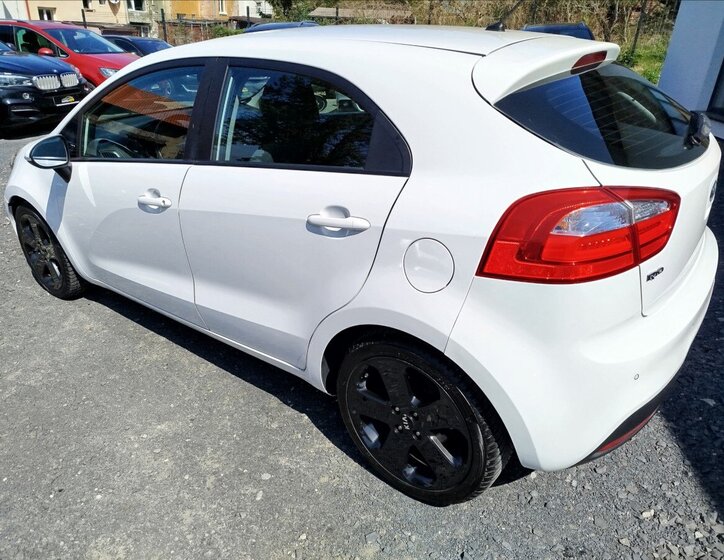 KIA Rio Hatchback 1,4 l 66 kw