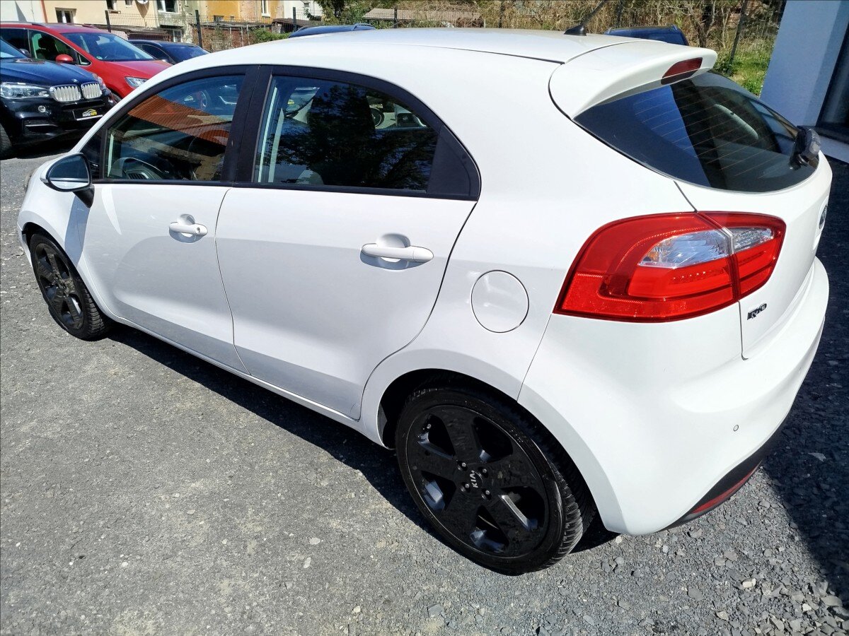 KIA Rio Hatchback 1,4 l 66 kw