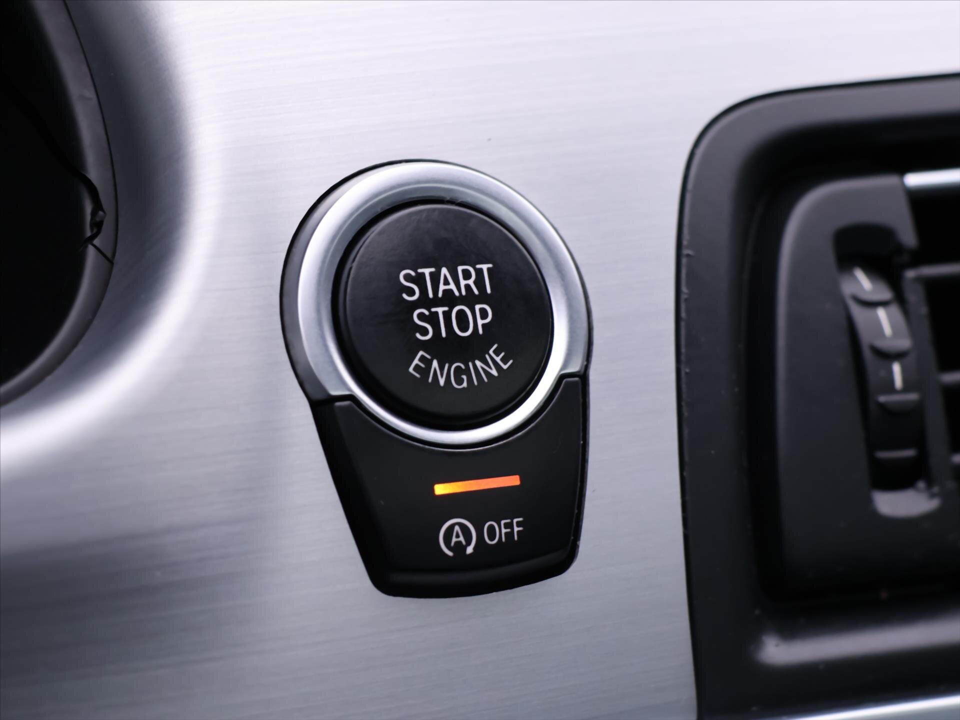 BMW Řada 6 Sedan 3,0 l 230 kw