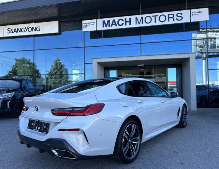 BMW Řada 8 8