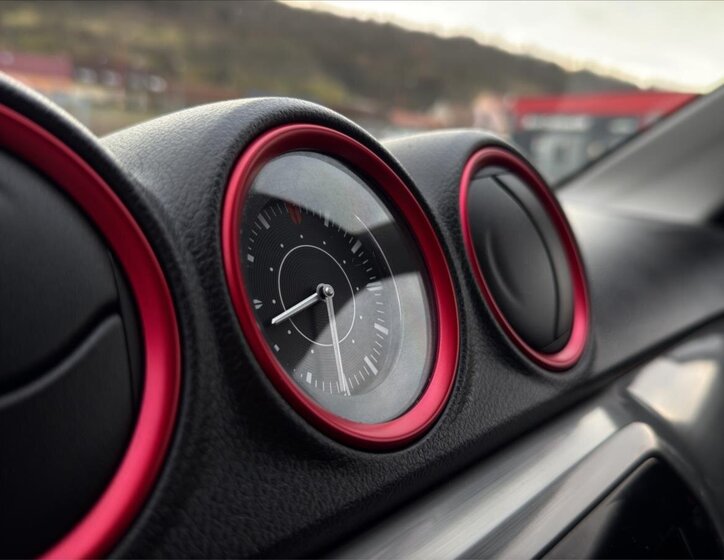 Suzuki Vitara SUV 1,4 l 103 kw