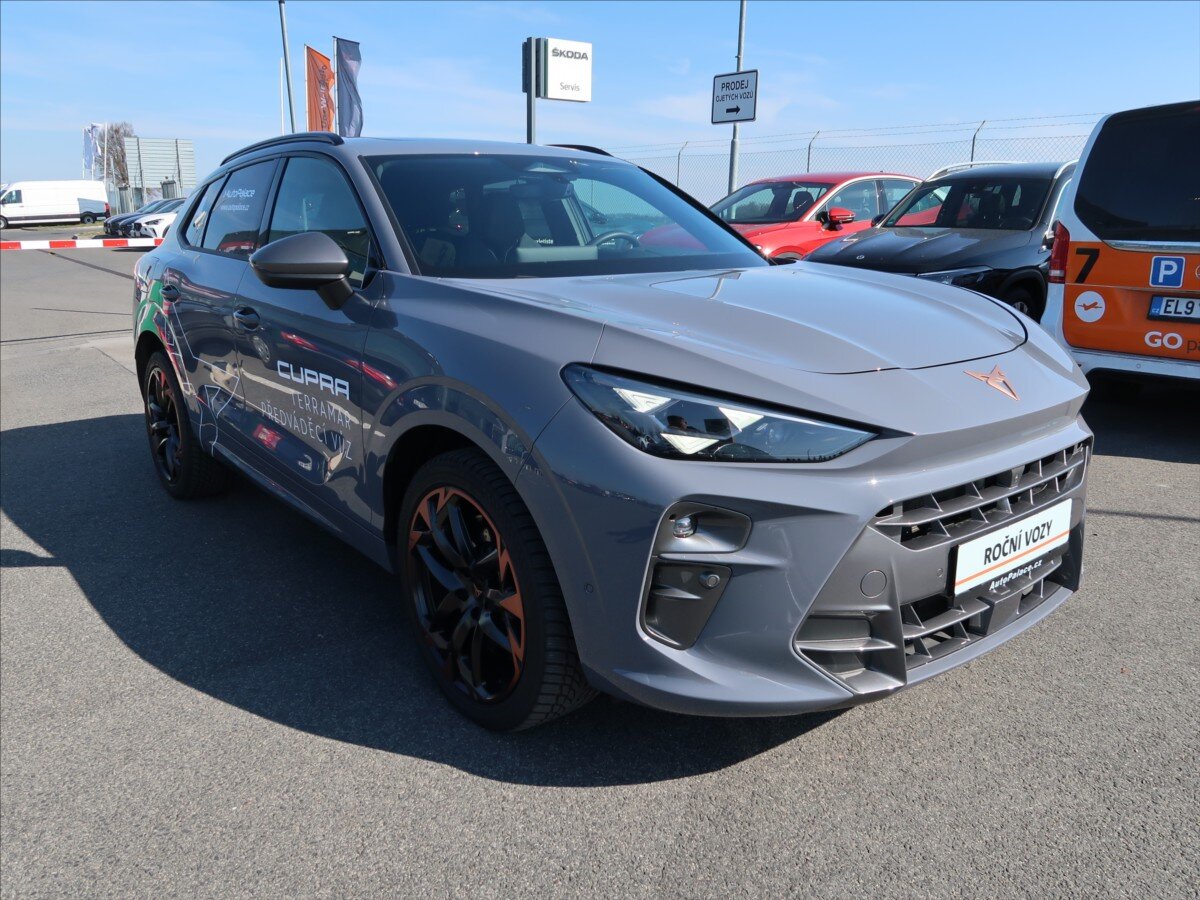 Cupra Terramar SUV / Terénní 2,0 l 195 kw