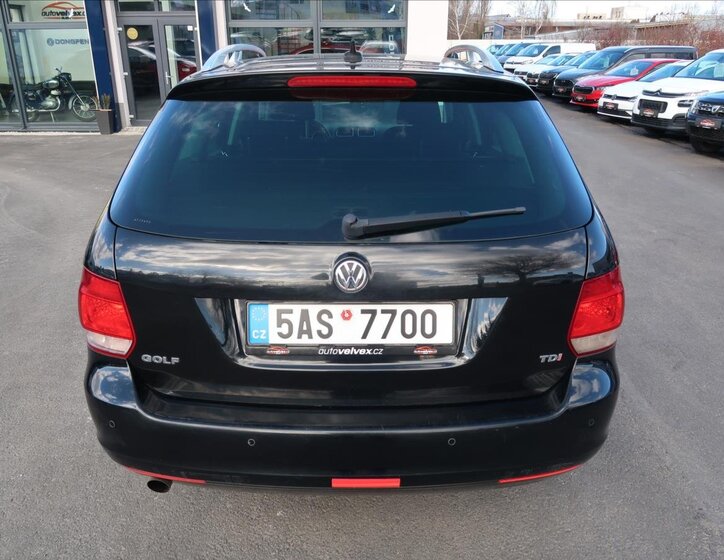 Volkswagen Golf Kombi 1,6 l 77 kw