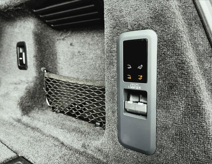 Land Rover Range Rover Sport SUV / Terénní 4,4 l 390 kw