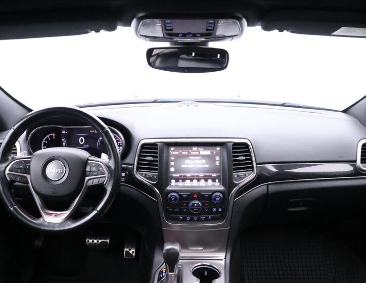 Jeep Grand Cherokee 32