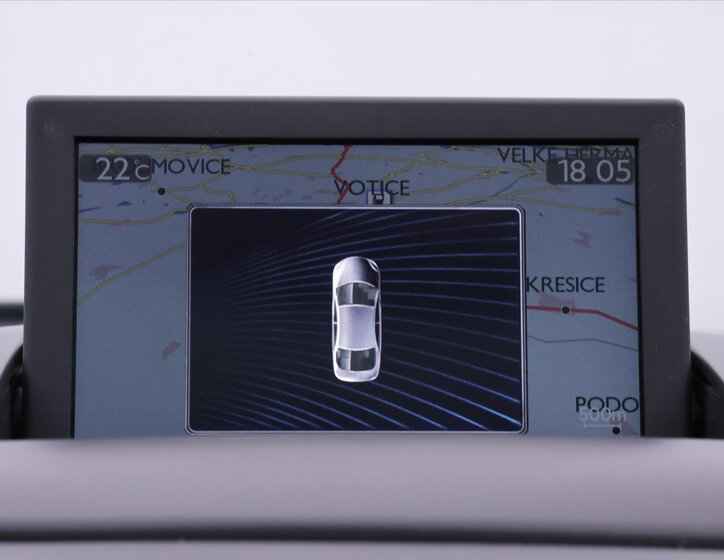 Peugeot 3008 MPV 2,0 l 120 kw