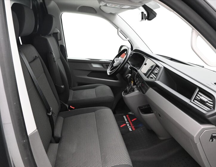 Volkswagen Transporter Skříň 2,0 l 110 kw