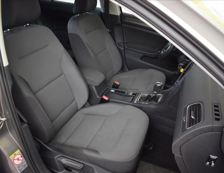 Volkswagen Golf Hatchback 1,4 l 90 kw