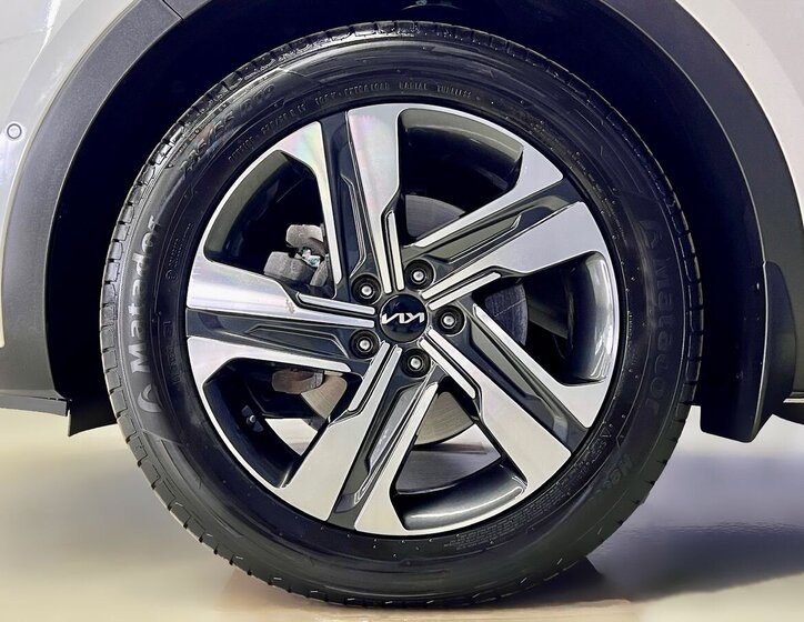 KIA Sorento SUV / Terénní 1,6 l 176 kw