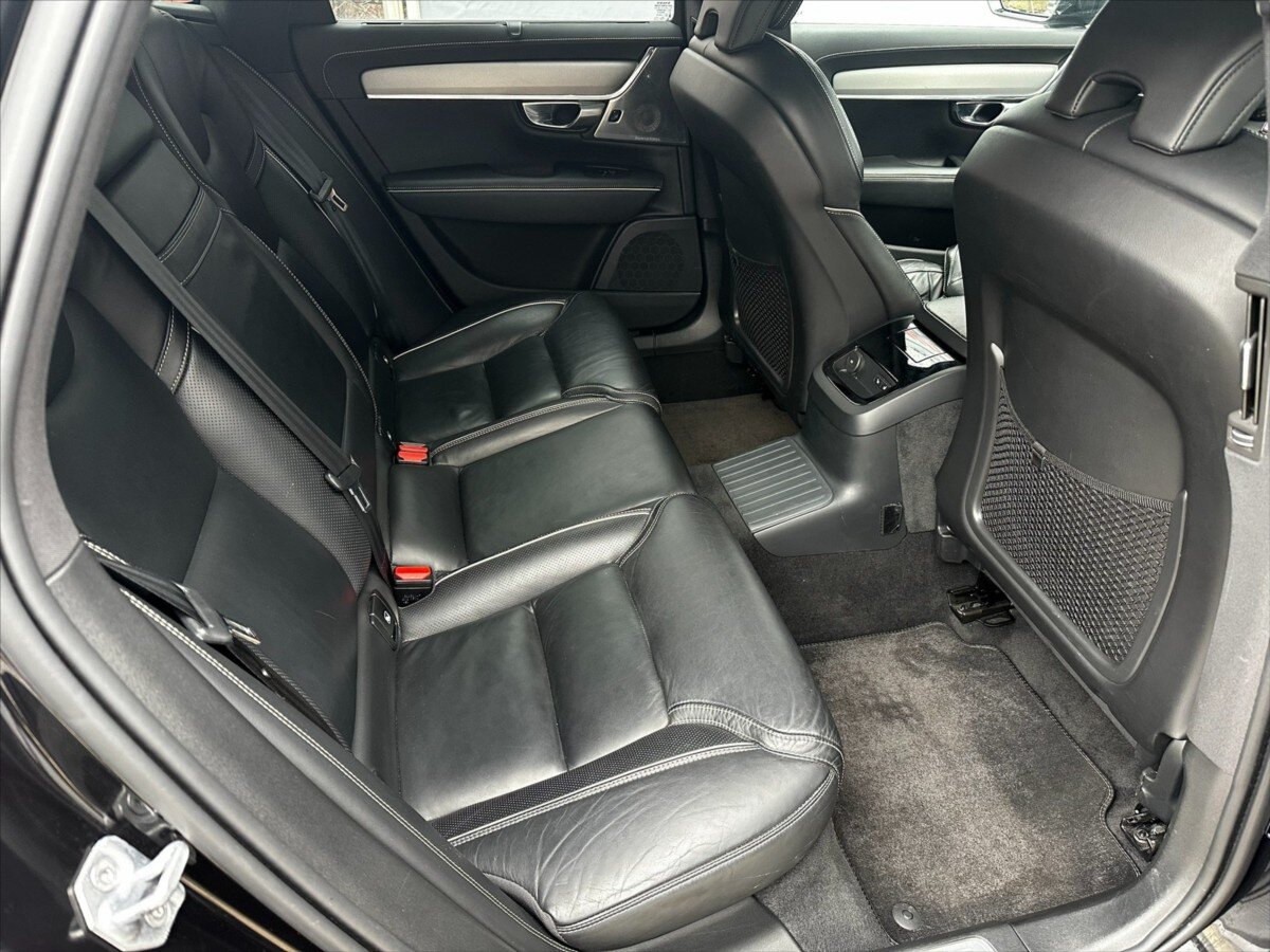 Volvo V90 Kombi 2,0 l 186 kw