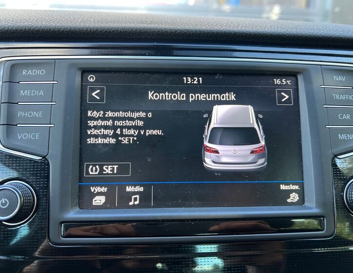 Volkswagen Golf Sportsvan 23