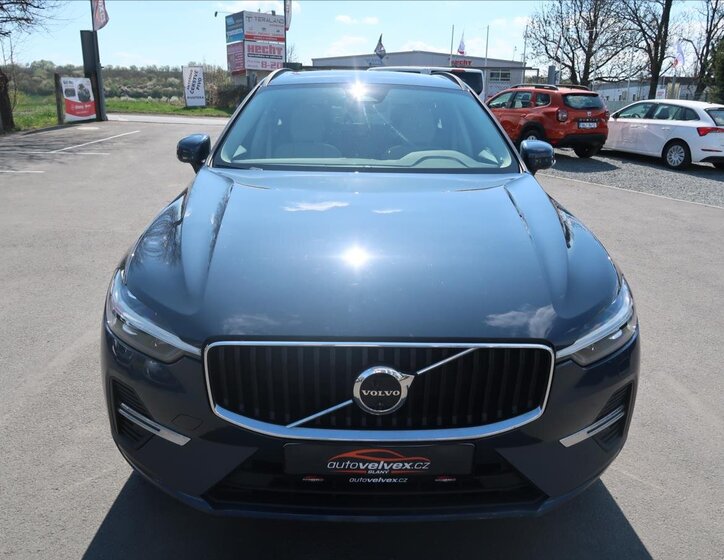 Volvo XC60 SUV / Terénní 2,0 l 145 kw