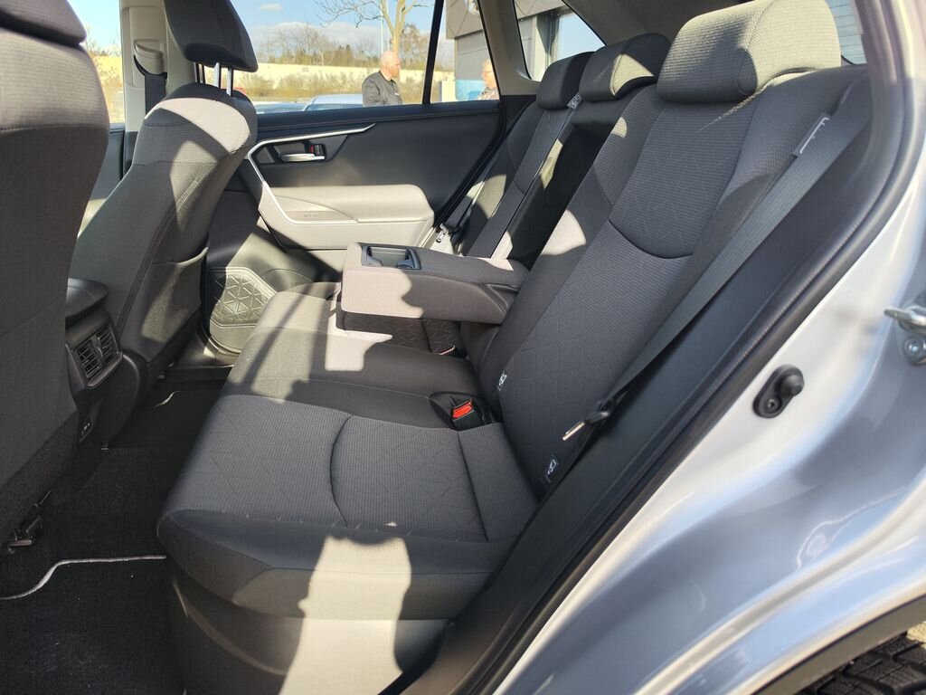 Toyota RAV4 SUV 2,5 l 163 kw