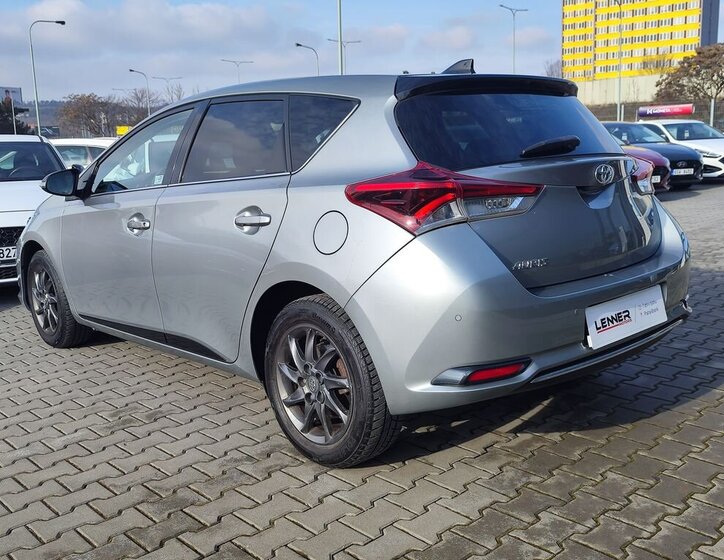 Toyota Auris Hatchback 1,6 l 97 kw