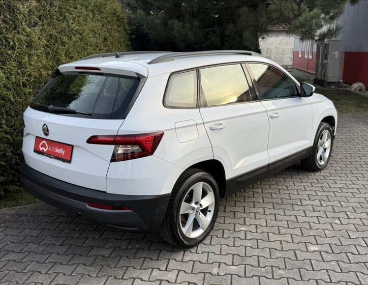 Škoda Karoq SUV / Terénní 1,6 l 85 kw