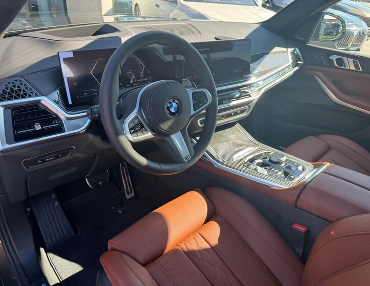 BMW X7 SUV / Terénní 3,0 l 250 kw