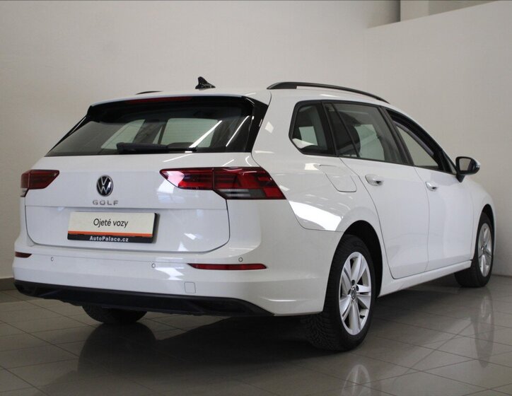 Volkswagen Golf Kombi 1,5 l 96 kw