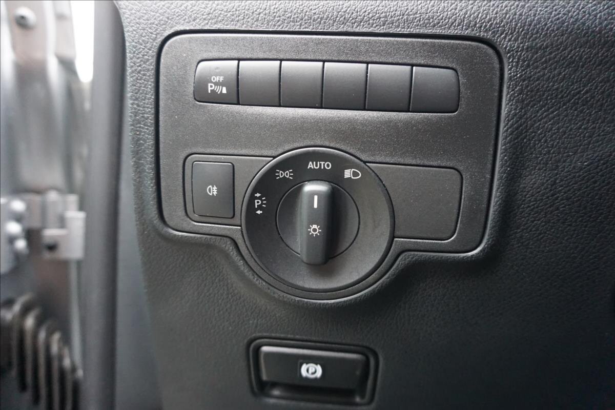 Mercedes-Benz Vito Skříň 2,0 l 140 kw