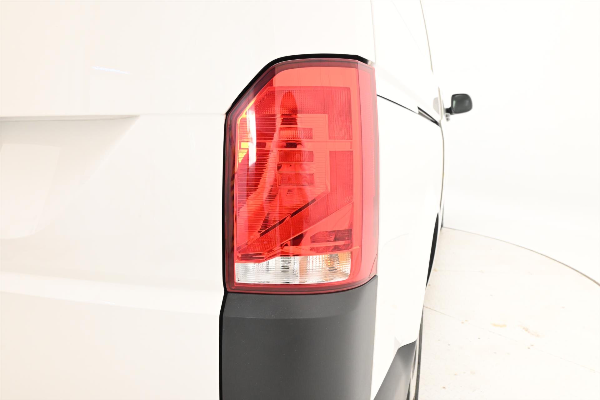 Volkswagen Transporter Skříň 2,0 l 81 kw