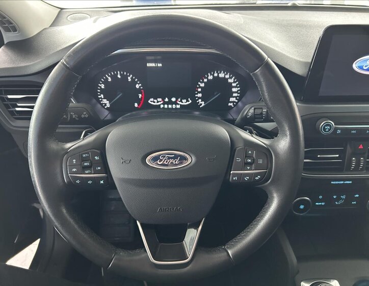 Ford Focus Hatchback 999,0 92 kw