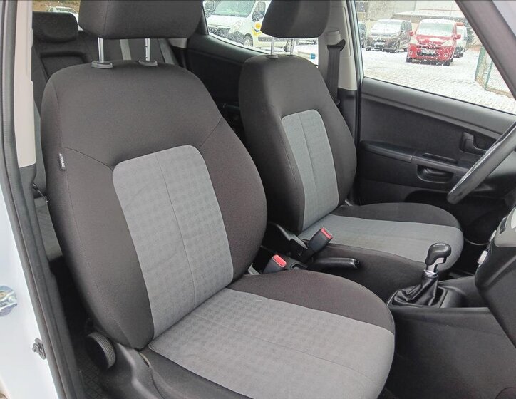 KIA Venga MPV 1,4 l 66 kw