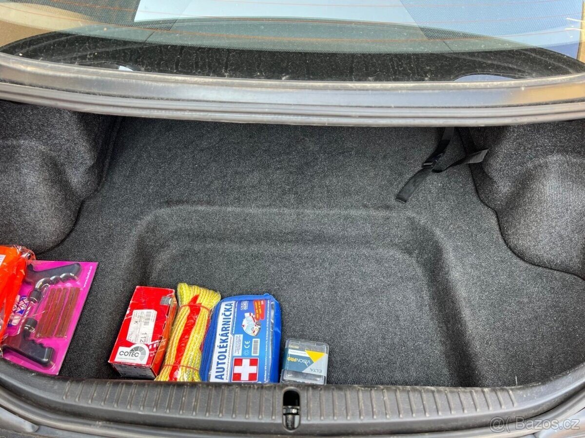 Mazda RX-8 Sedan / Limuzína 0,0 141 kw