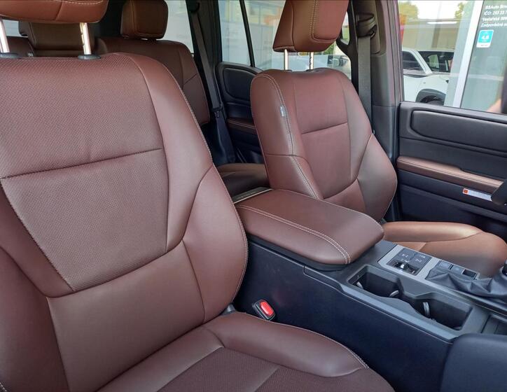 Toyota Land Cruiser 8