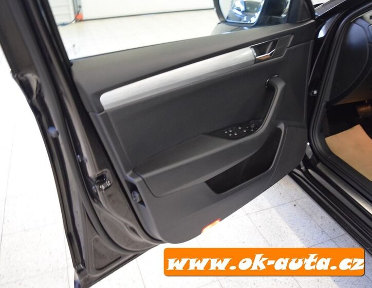 Škoda Superb Kombi 1,4 l 160 kw