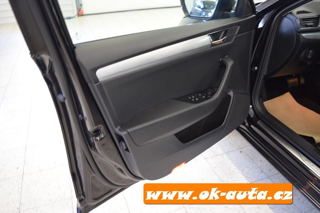 Škoda Superb Kombi 1,4 l 160 kw