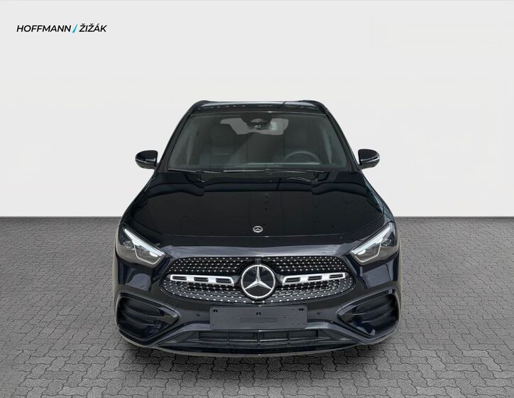 Mercedes-Benz GLA 2