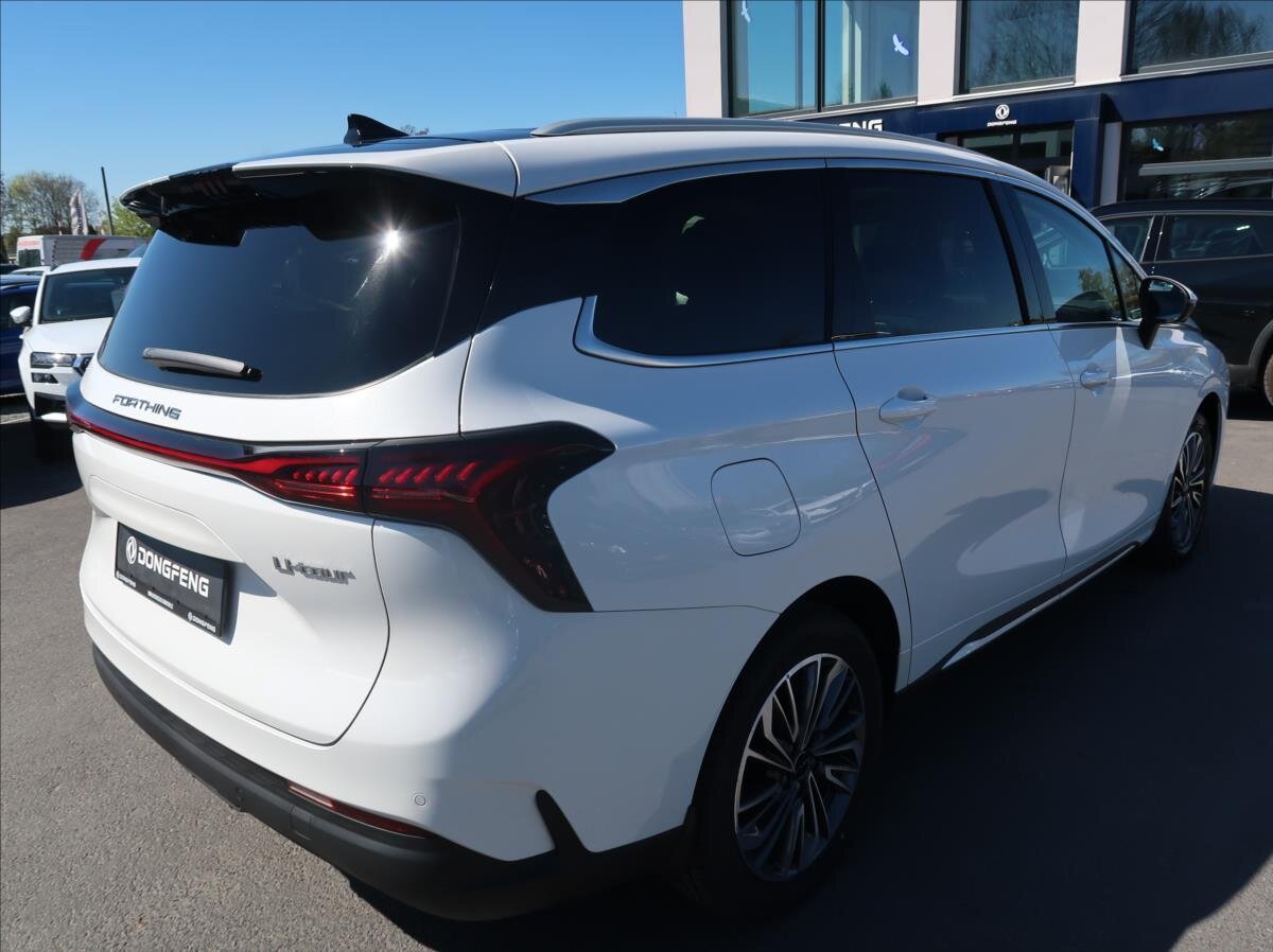 Dongfeng U-Tour MPV 1,5 l 130 kw