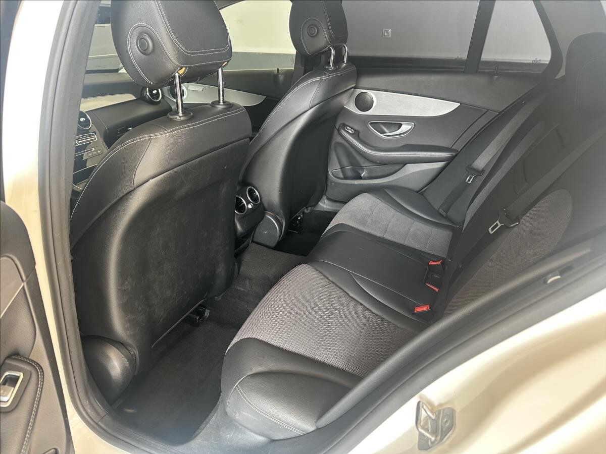 Mercedes-Benz Třídy C Kombi 2,1 l 125 kw